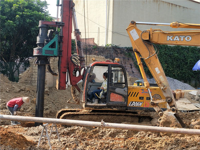 如何選購一臺好用的小型旋挖鉆機?