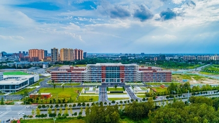 電子科技大學成都學院什邡校區正式啟用，助力區域科技創新發展